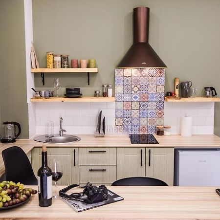 Hotelise I Bells-Of-Ireland Apartment Erévan Extérieur photo